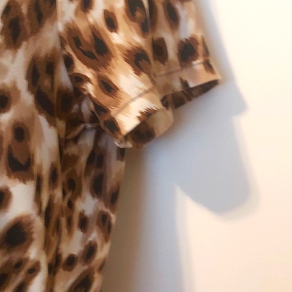 PETER NYGARD | Women's Petites Animal Print Top Brown White Size Small - Picture 6 of 7